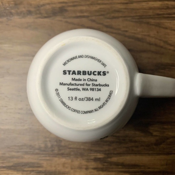 Starbucks 2011 Christmas Winter Holiday 13oz Coffee Mug Cup with Mittens Birds - Picture 6 of 6